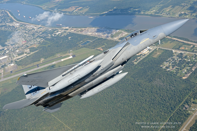Illustration for article titled These Air-To-Air Shots Of The Bayou Militia's F-15 Eagles Are Gorgeous